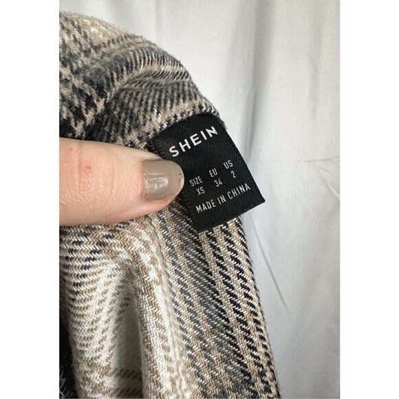 Adorable Plaid Shacket - Picture 3 of 7